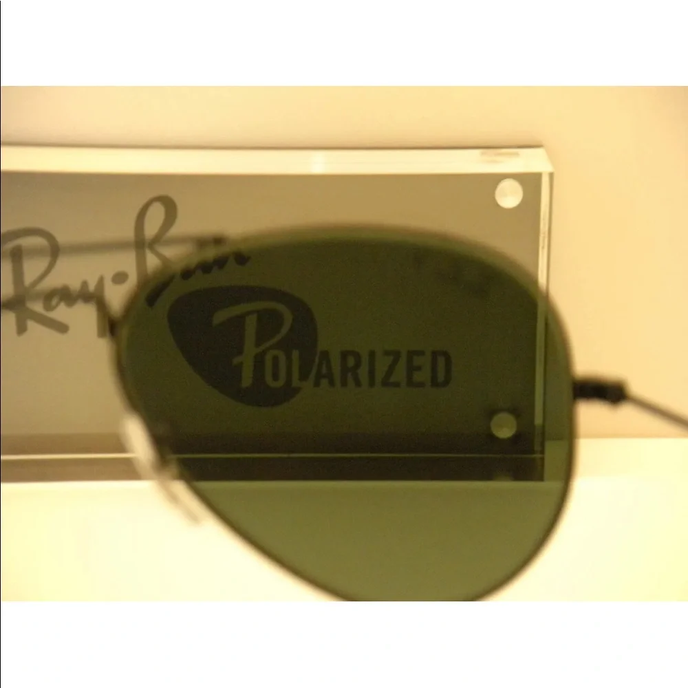 New Rayban Aviator 3025 Polarized Black/Green 58mm - Picture 7 of 8